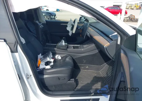 2023 Tesla Model Y Awd/Long Range Dual Motor All-Wheel Drive z USA, uszkodzony, nr VIN 7SAYGDEE4PA045903